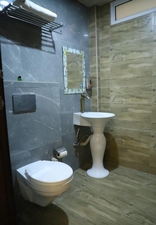 Hotel The Midnight By Wb Inn Agra  Exterior foto
