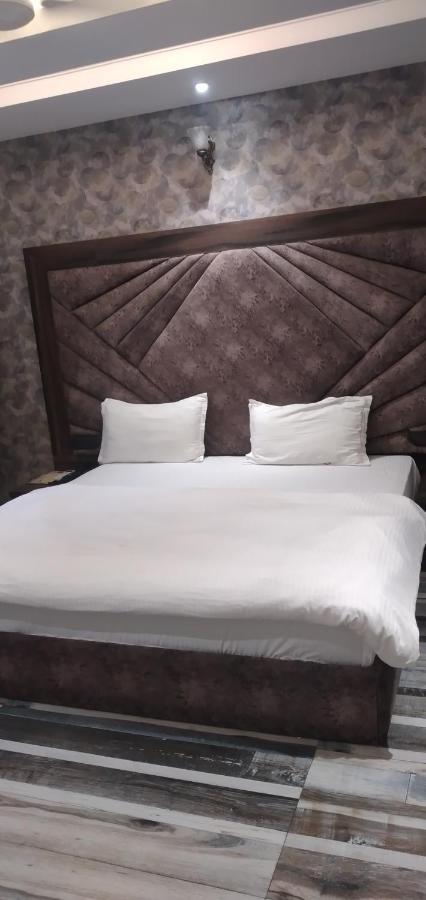 Hotel The Midnight By Wb Inn Agra  Exterior foto